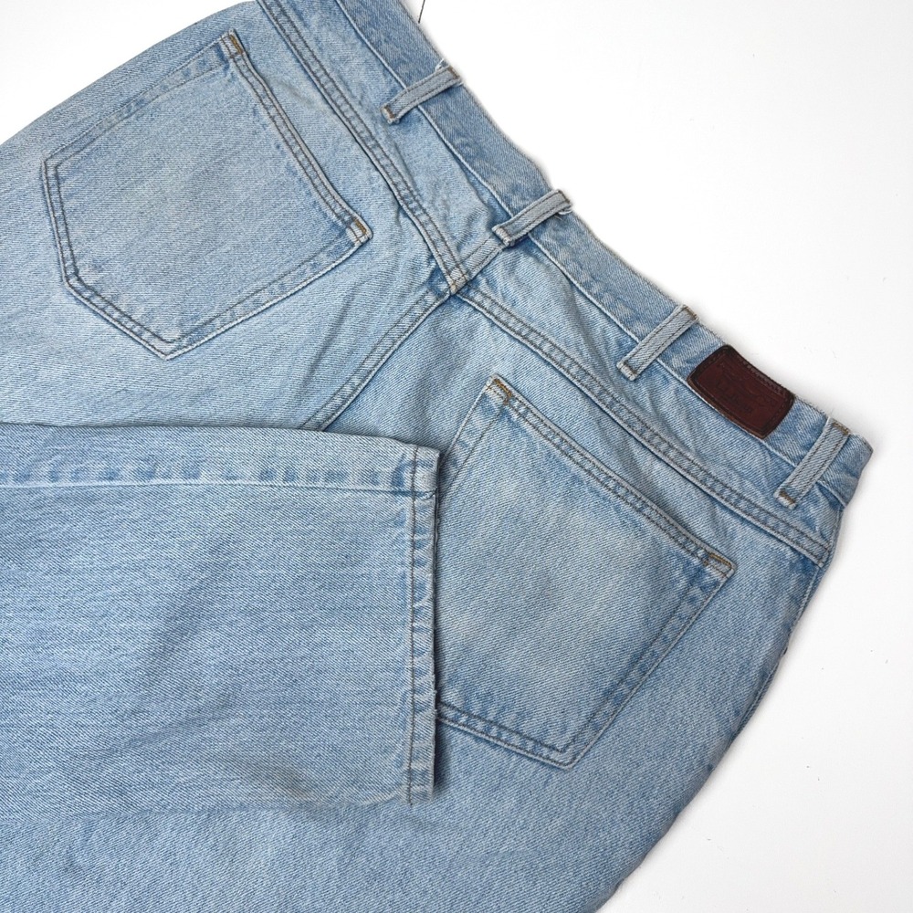 LL Bean Mens Classic Fit Light Wash Straight Leg Denim Jeans 38x30 Blue 220626